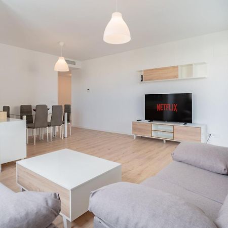 Guestready - Sunny Seaside Escape In Malaga Lejlighed Eksteriør billede